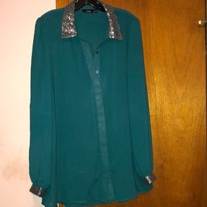 Blouse with sequin collar and cuffs